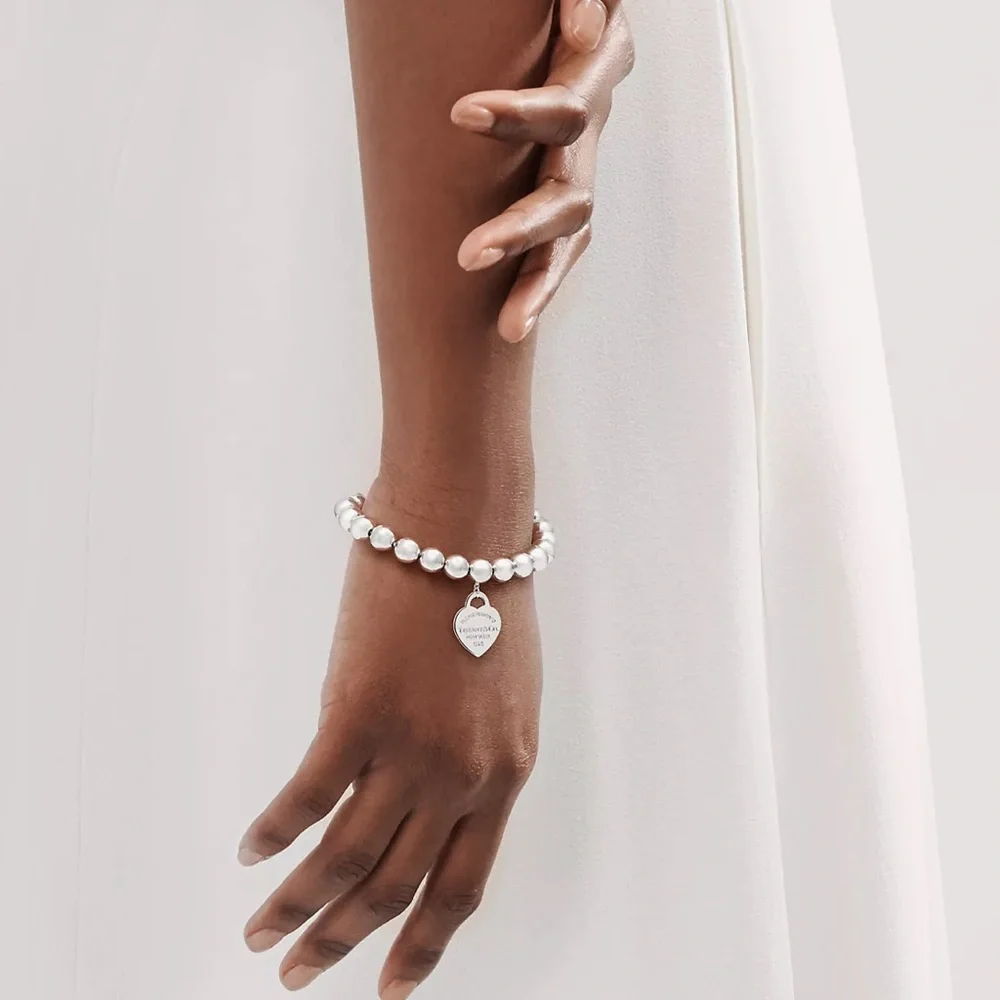 Return to Tiffany™ Heart Tag Bracelet in Silver, 8 mm - Picture 3 of 9